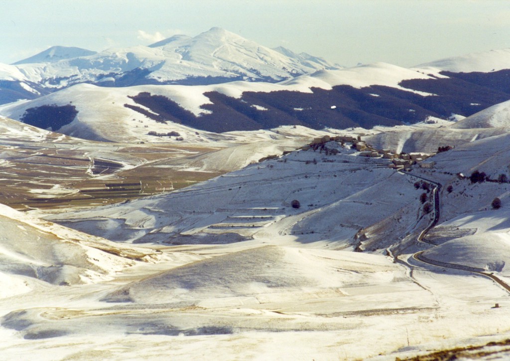 Castelluccio - credo dicembre 2000