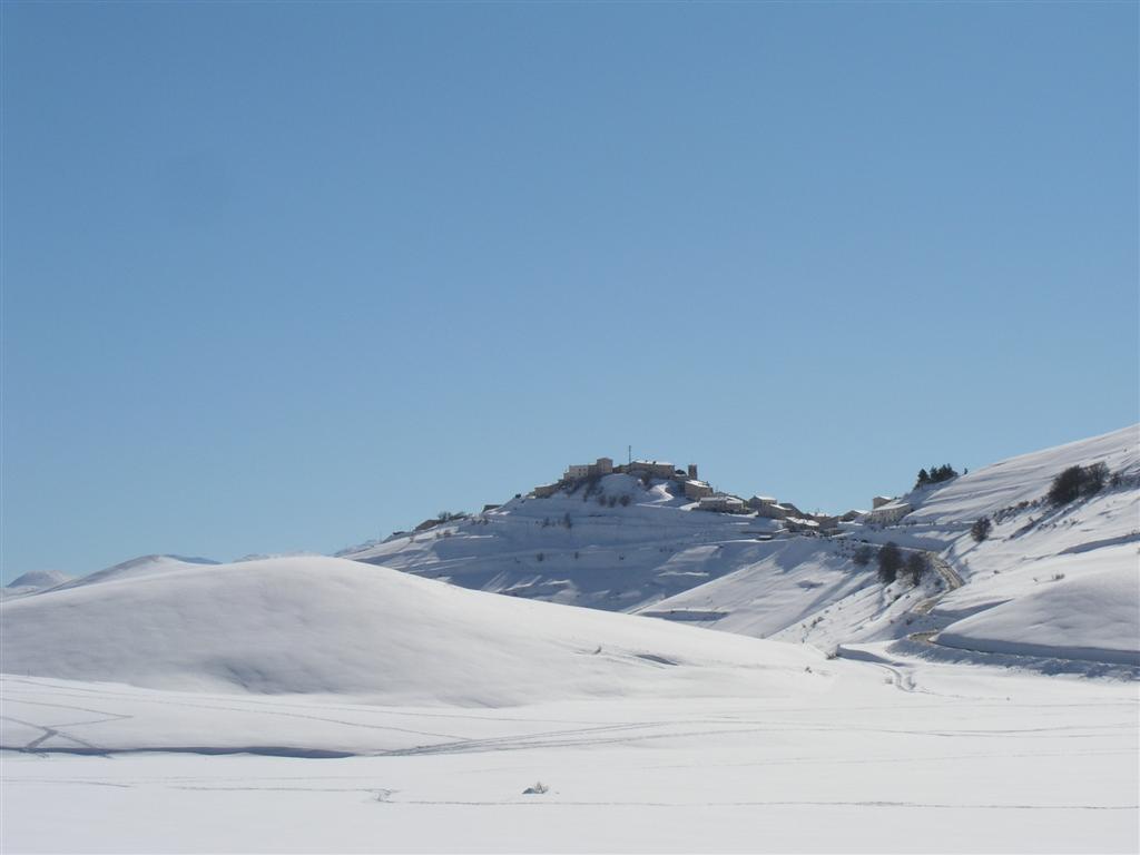 Castelluccio Dal Pian Grande