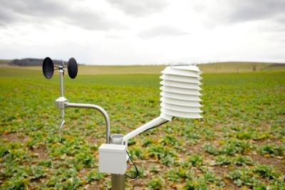 agro_weather_station_with_helical_solar_shield