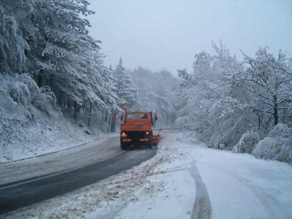 Spazzaneve/Spargisale in azione (14 novembre 2004)